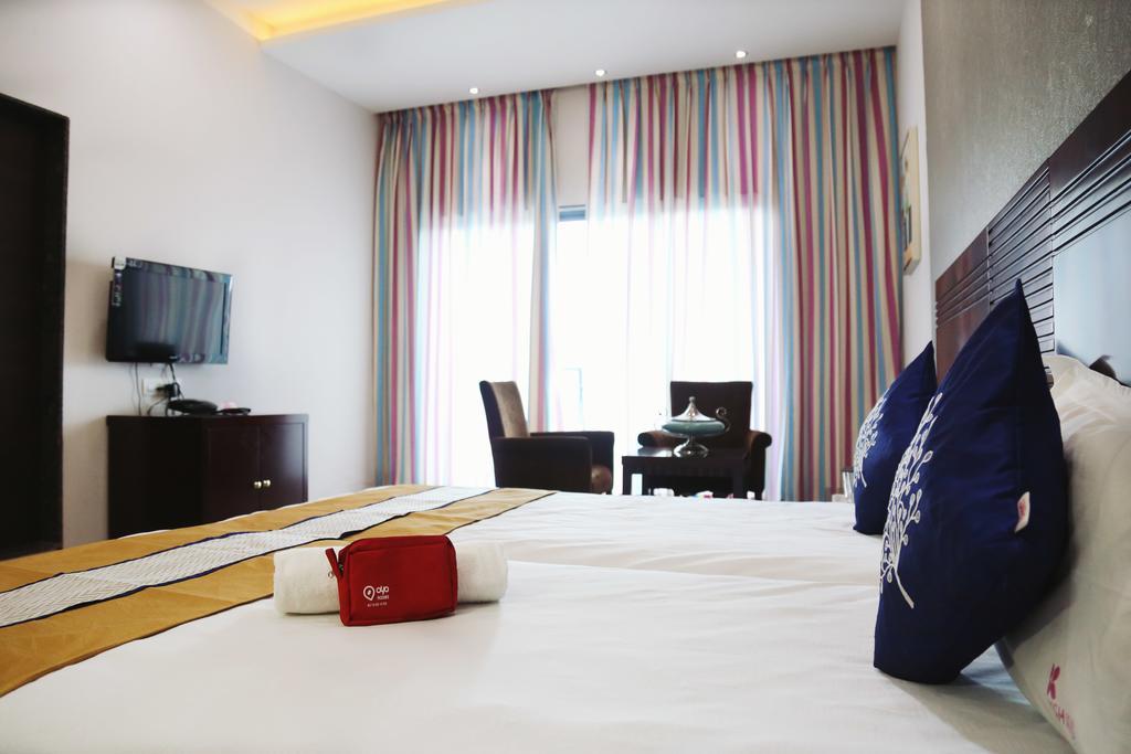 פונה Oyo 710 Hotel Kshitij מראה חיצוני תמונה