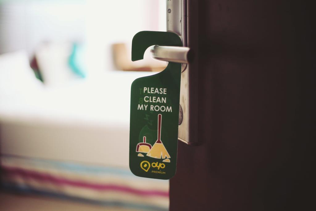 פונה Oyo 710 Hotel Kshitij מראה חיצוני תמונה