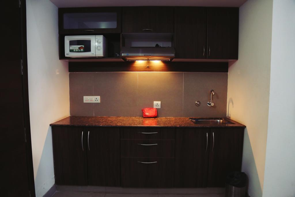 פונה Oyo 710 Hotel Kshitij מראה חיצוני תמונה