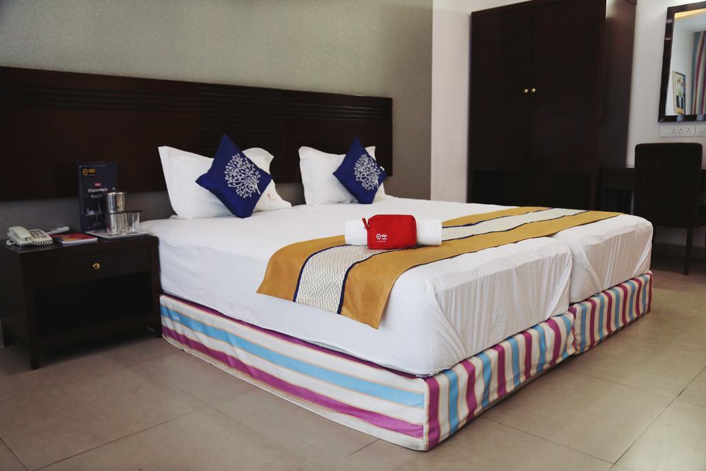 פונה Oyo 710 Hotel Kshitij מראה חיצוני תמונה