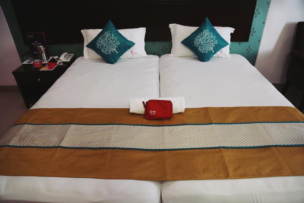 פונה Oyo 710 Hotel Kshitij מראה חיצוני תמונה
