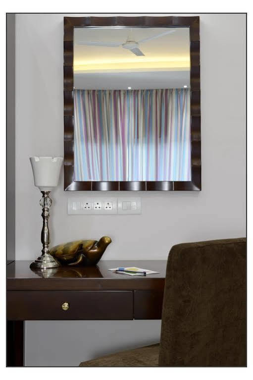 פונה Oyo 710 Hotel Kshitij מראה חיצוני תמונה
